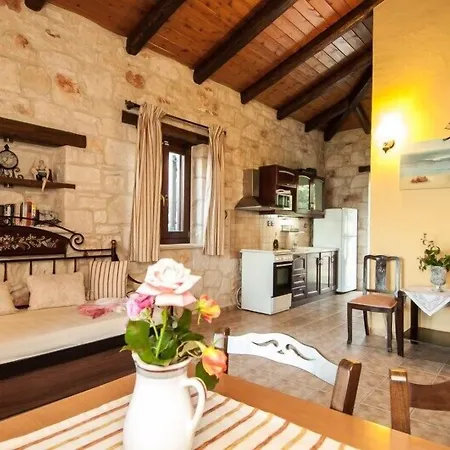 Kavos Psarou * Amoudi