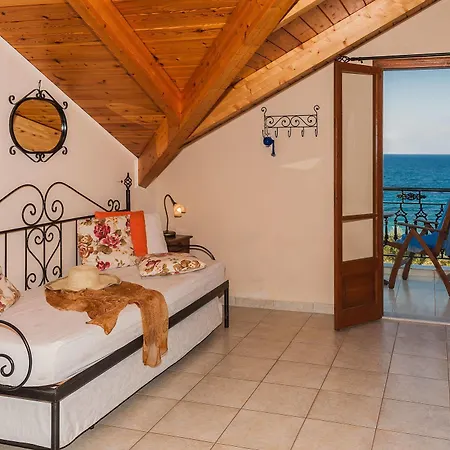 Holiday home Kavos Psarou