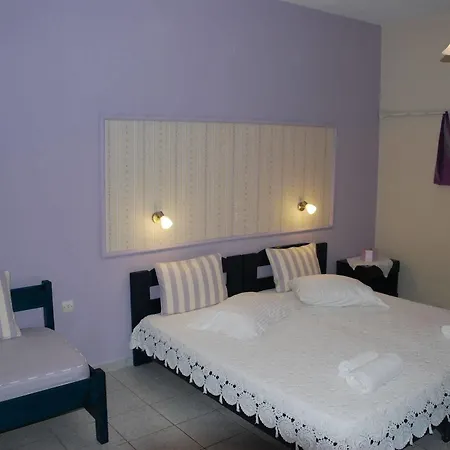Kavos Psarou Holiday home *