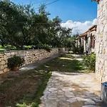 Kavos Psarou * Amoudi