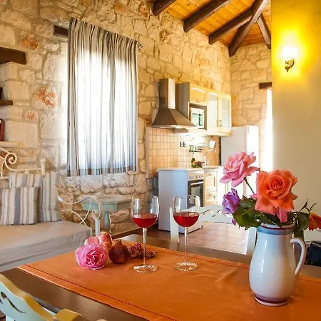 Kavos Psarou Ferienhaus *