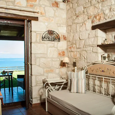 Tatil Evi Kavos Psarou *