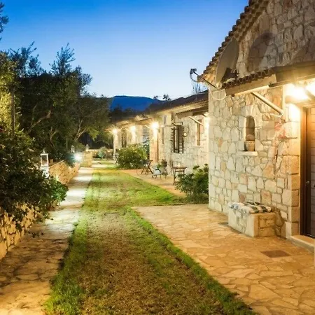 Kavos Psarou Ammoudi