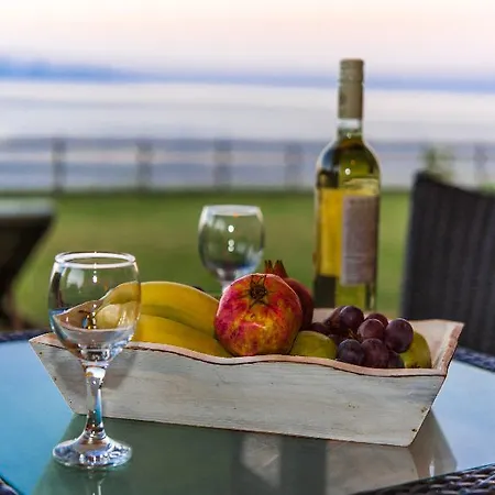 Kavos Psarou Tatil Evi